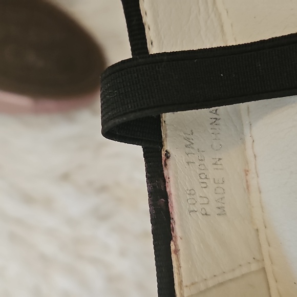 Stylish Kids Shoes Set - Black and Pink - Picture 4 of 7